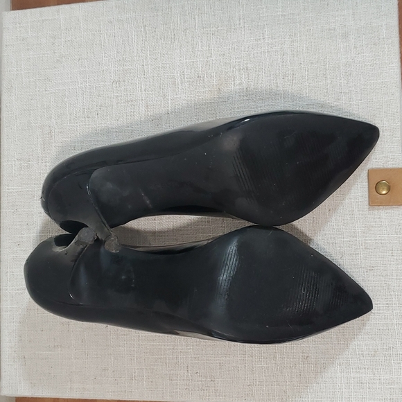 BCBG Heels - Picture 5 of 6